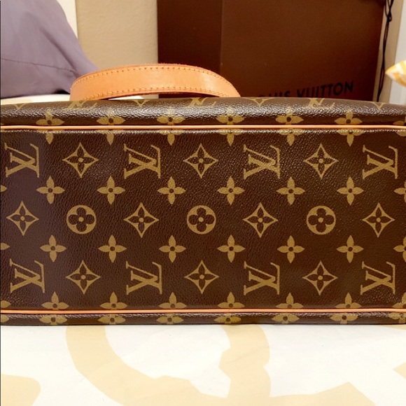 Trade with my new posh friend Authentic Louis Vuitton Batignolles - Picture 6 of 8